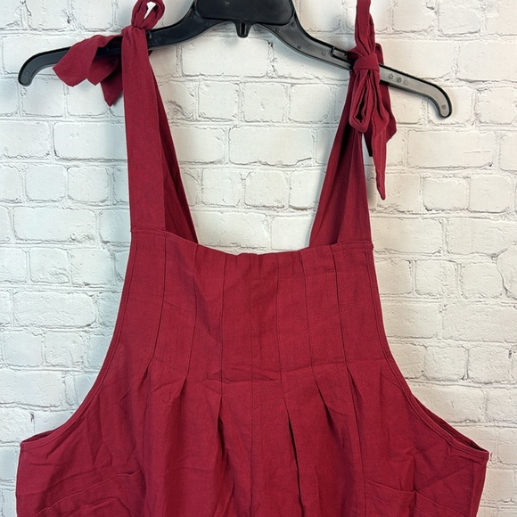 BloomChic Pleated Burgundy Jumpsuit Plus Size 1X - Picture 4 of 8